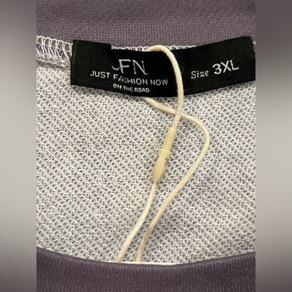 NWT Women’s 3X Lightweight Christmas Reindeer Sweatshirt NEW - Picture 4 of 9